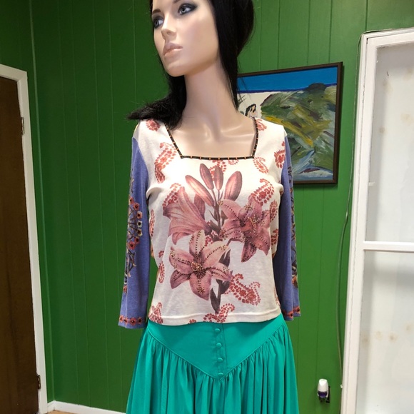 Blouse - Picture 1 of 4